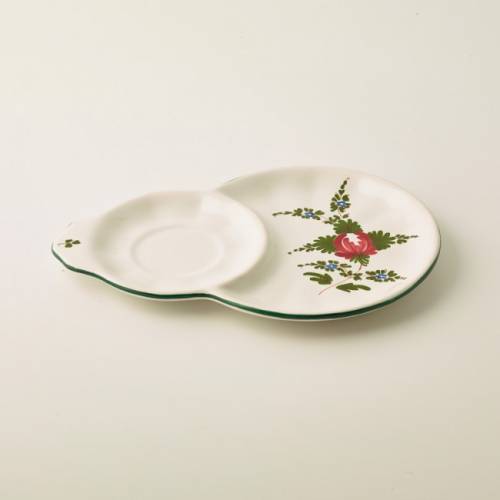 English tea cup saucer, 24 x 16 cm