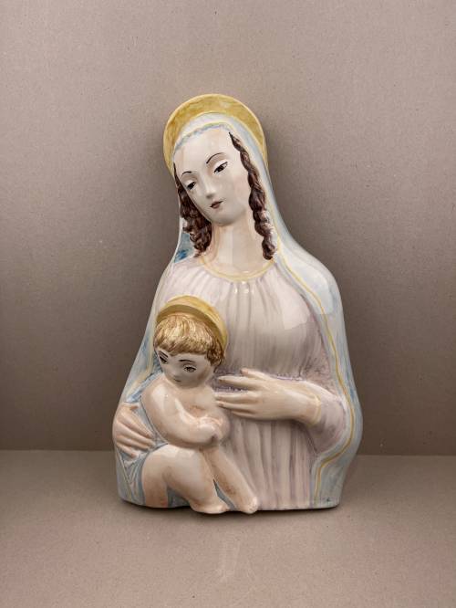 Madonna with Child (Domenico Minganti). Dimensions: 21.4 x 35.2 x 5.9 cm.