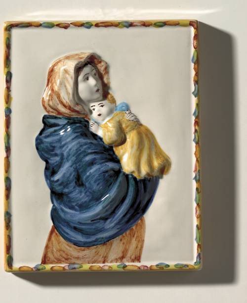 Madonna of the Streets (Ferruzzi - 1940s) Dimensions: 15 x 19.3 x 3.2 cm.