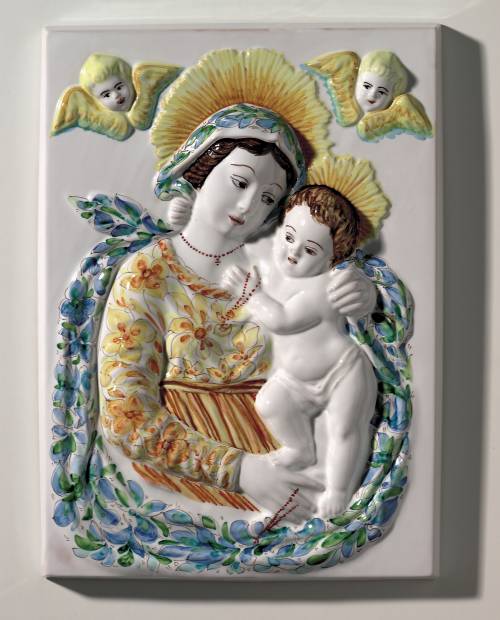 Madonna col Bambino e Cherubini. Dimensioni: 59,5 x 42,5 x 7,5 cm. 
