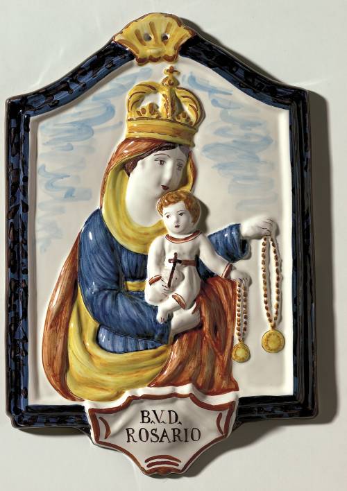 Madonna del Rosario. Dimensioni: 23 x 34,8 x 3,4 cm. 